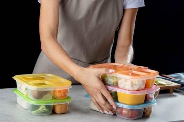5 Clever Ways to Reduce Food Waste in Your Kitchen When Hosting - Mess ...